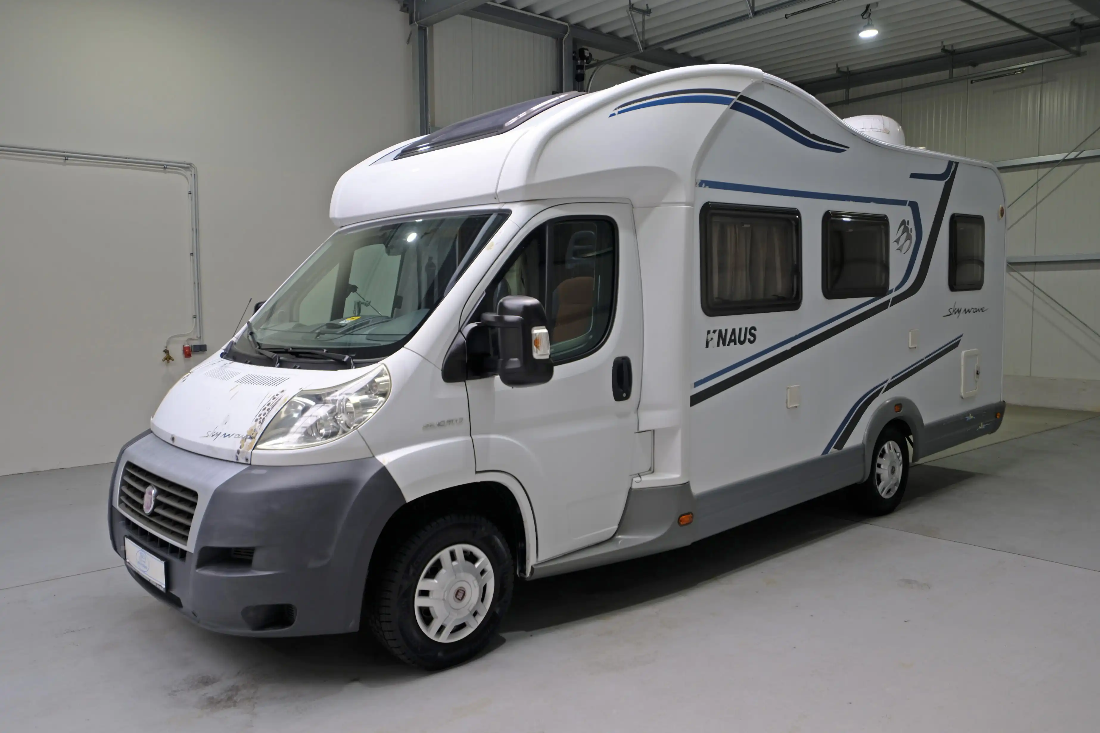 KNAUS SKY WAVE 650 MF - Ansicht 2